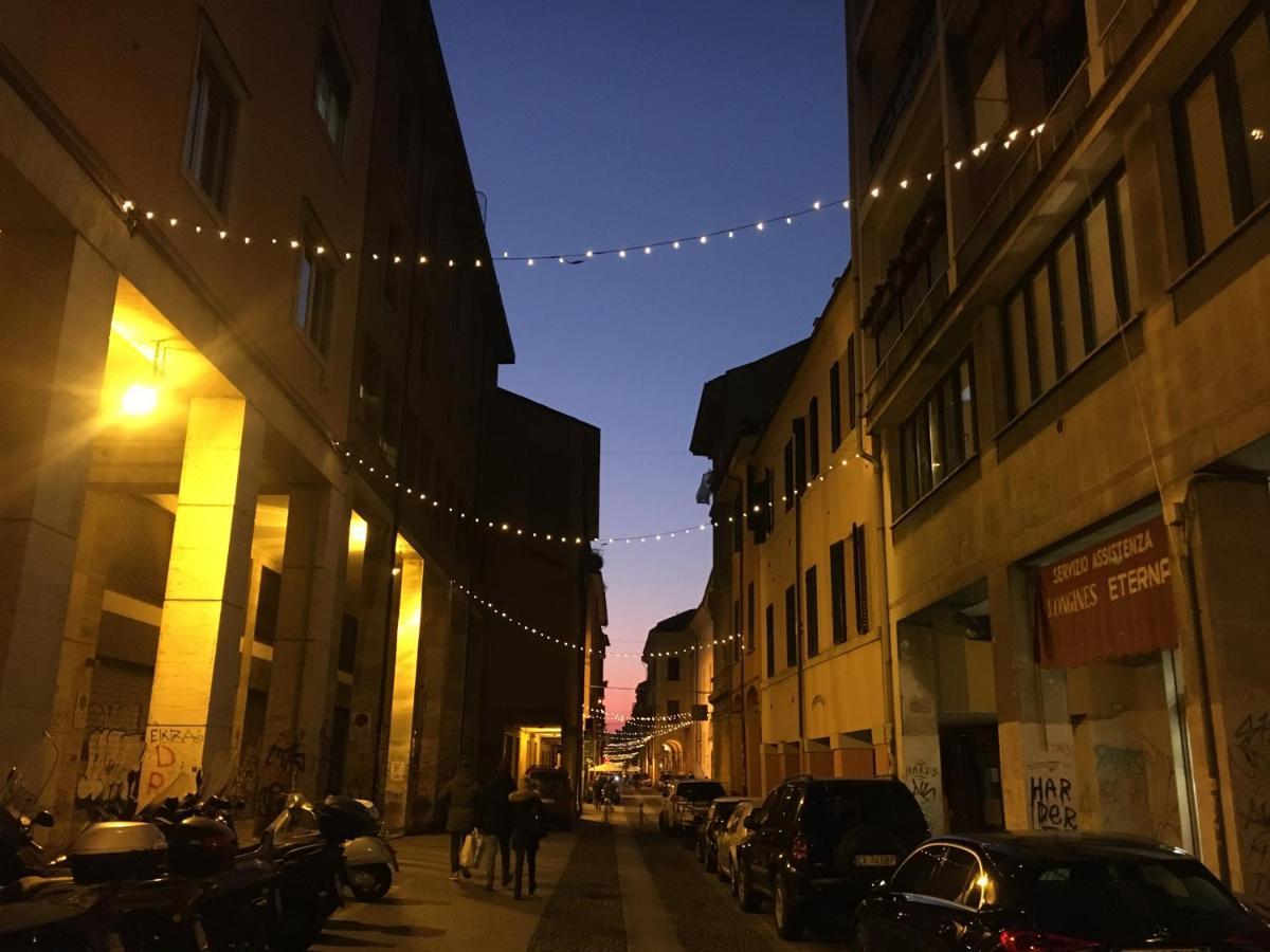 Housmart Pratello 48 Apartment Bologna Luaran gambar