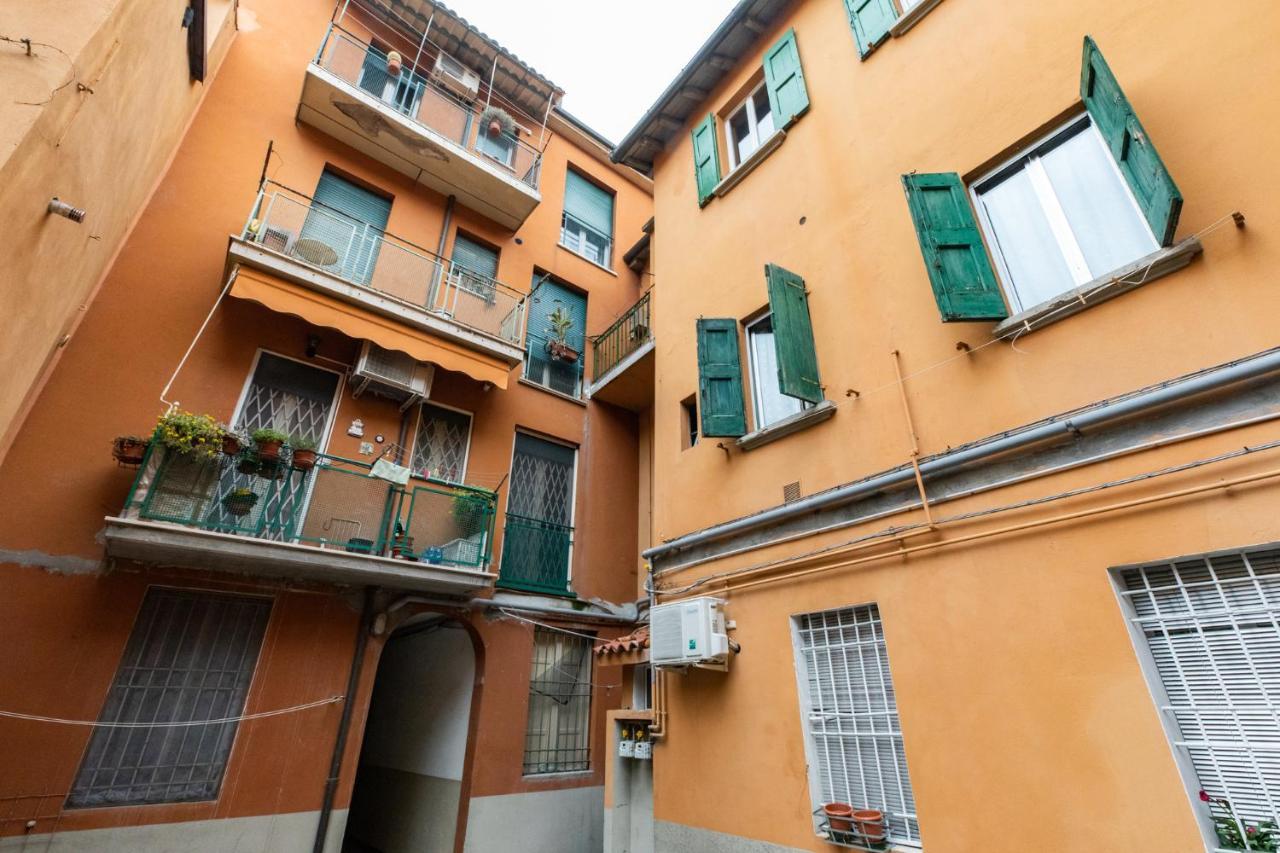 Housmart Pratello 48 Apartment Bologna Luaran gambar